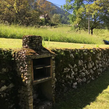 Hotel Maison Bucolique En Chartreuse 3*
